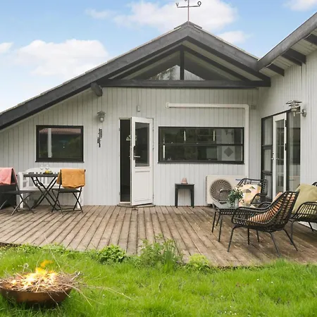 2 Bedroom In * Karrebæksminde