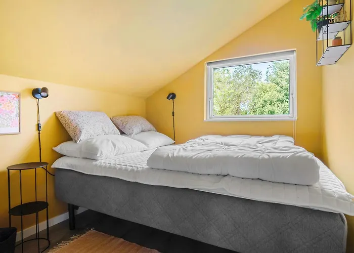 2 Bedroom In *